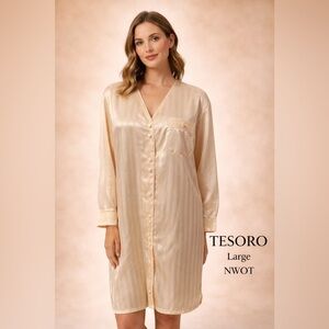 Tesoro NWOT Women’s Nightshirt/Nightgown Satin Look Brushed Cotton Back Beige L